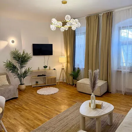 Urban Jungle 2-bedroom Old Town Air Conditioned Apartmán *