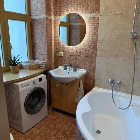 Urban Jungle 2-bedroom Old Town Air Conditioned * Bratislava